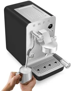 Фото: Ріжкова кавоварка Smeg Espresso coffee machine Black (EMC02BLMEU) № 12 | KTC