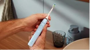 Фото: Електрична зубна щітка Philips Sonicare 5300 Series Blue (HX7106/01) № 3 | KTC