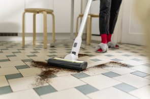 Ручний бездротовий пилосос Karcher KVA 2 White (1.198-730.0)