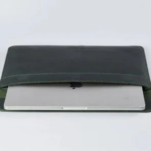 Фото: Чохол INCARNE Klouz - MacBook Neo 13 2026 Green № 2 | KTC