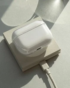 Фото: Чохол Native Union for Airpods Pro 3rd Gen - RE Clear (APPRO3-TRA) № 6 | KTC