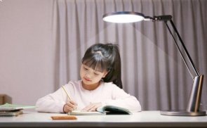 Настільна лампа Yeelight Smart Serene Eye-Friendly Desk Lamp Pro Gold YLTD04YL