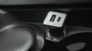 Фото: Автомобільний зарядний пристрій Moshi QuikDuo Car Charger USB-C PD/QC 36W Black (99MO022072) № 5 | KTC