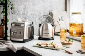 Фото: Електрочайник KitchenAid Kettle 5KEK1222 1.25L Stainless Steel (5KEK1222ESX) № 9 | KTC