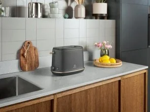 Фото: Тостер Electrolux E7T1-6BP № 7 | KTC