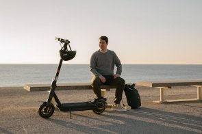  Електросамокат Ninebot by Segway Max G2 E Black (AA.05.15.01.0003)