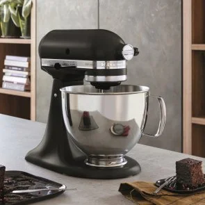 Фото: Планетарний міксер KitchenAid Mixer tilt-head 4.8L Artisan 5KSM125 Matte Black (5KSM125EBM) № 8 | KTC