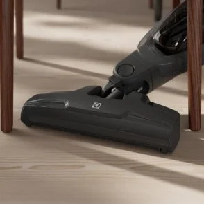 Фото: Ручний бездротовий пилосос Electrolux 300 Cordless cleaner 2in1 (ES31CB18GG) № 2 | KTC