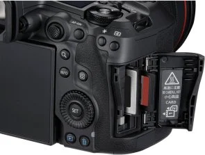 Фото: Цифрова фотокамера Canon EOS R5 Mark II Body (6536C022) № 8 | KTC