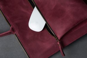 Чохол INCARNE Maryland 16 - MacBook Pro15 2012-2015 / Pro16 2019-2024 Burgundy