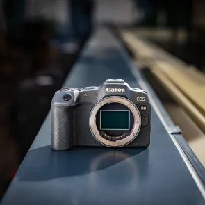 Фото: Цифрова фотокамера Canon EOS R8 Body with battery LP-E17 (5803C087) № 10 | KTC