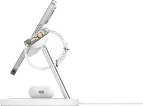 Фото: Бездротова зарядна станція Belkin BoostCharge Pro 3in1 Qi2 15W White (WIZ032KQWH) № 3 | KTC