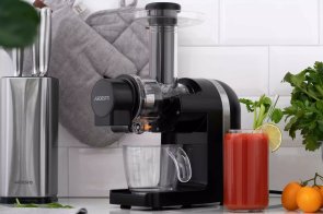 Соковижималка шнекова Ardesto JEG-1500S