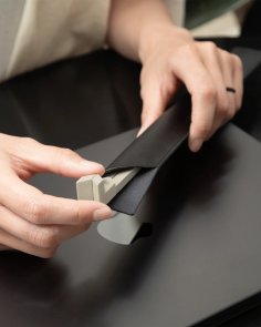 Підставка для ноутбука Native Union Fold Laptop Sandstone (FOLD-STAND-SAN-RP)