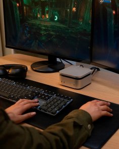 USB-хаб Satechi USB4 Slim NVMe Silver (ST-EU4SNSS)