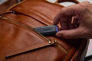 Фото: Флешка USB Kingston DataTraveler Exodia G2 128GB Black/Blue (DTXG2/128GB) № 8 | KTC