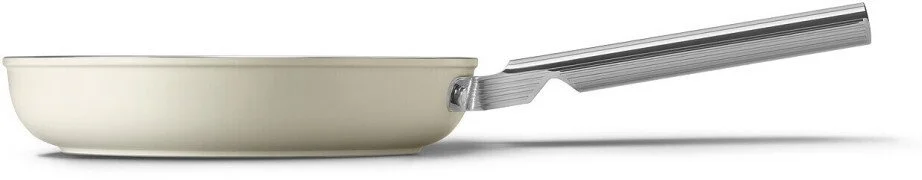 Фото: Сковорода Smeg 50S Retro Style 24cm Cream (FPF2402CRM) № 5 | KTC