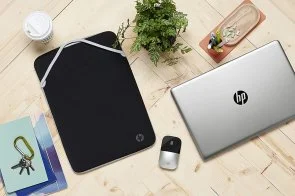 Фото: Чохол HP Reversible Protective Sleeve Black/Silver (2F2K5AA) № 4 | KTC
