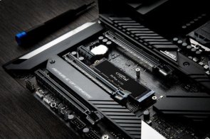 Твердотільний накопичувач Crucial P5 Plus 2280 PCIe 4 x4 NVMe 2TB (CT2000P5PSSD8)