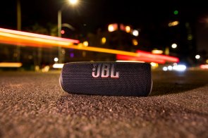 Портативна акустика JBL Flip 6 Black (JBLFLIP6BLKEU)