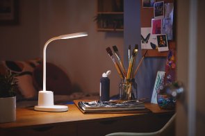 Настільна лампа Philips LED Reading Desk lamp Bucket White (929003241107)