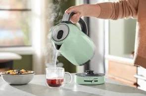 Фото: Електрочайник KitchenAid Variable Temperature Kettle 1.7L 5KEK1701 Pistachio (5KEK1701EPT) № 8 | KTC