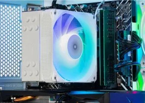 Фото: Персональний комп'ютер ARTLINE Gaming X46WHITE (X46Whitev39Win) - AMD Ryzen 5 5600 / 16 ГБ DDR4 / PCI-E SSD 1 ТБ / AMD / Radeon RX 6600, 8 ГБ / AMD A320 / 600 Вт № 4 | KTC
