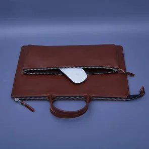 Фото: Чохол INCARNE Maryland 14 Classic - MacBook Pro13 2012-2015 / Pro14 2021-2024 Brown № 2 | KTC