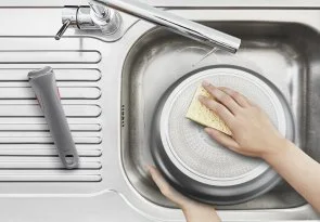 Фото: Набір сковорідок Tefal Ingenio Renew 24cm/ 28cm 3pcs Gray (L2609502) № 7 | KTC