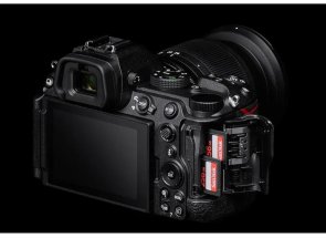 Цифрова фотокамера Nikon Z5 II Body (VOA170AE)