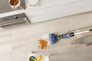 Фото: Дротовий пилосос Shark HydroVac Hard Floor Cleaner (WD100EU) № 6 | KTC