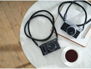 Фото: Цифрова фотокамера Fujifilm X-E5 Body Silver (16949521) № 20 | KTC
