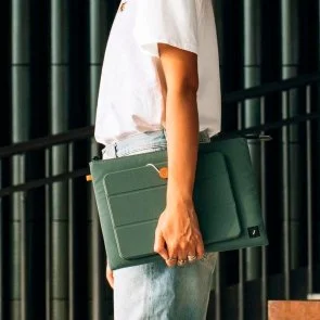 Фото: Чохол Native Union W.F.A Stow Lite 16 Sleeve for Apple Macbook Pro 16 Green (STOW-LT-MBS-SLG-16) № 5 | KTC
