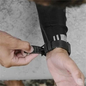 Фото: Ремінець Nomad for Apple Watch 46mm/49mm - Active Band Pro Hardware Black (NM1A41BNW0) № 13 | KTC