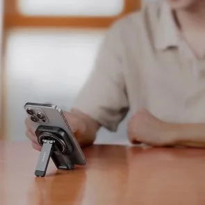 Фото: Універсальний тримач Ulanzi MA60 Foldable Magnetic Phone Tripod Orange (S040) № 9 | KTC