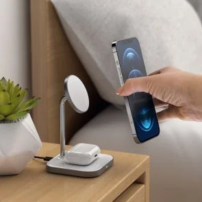 Фото: Бездротова зарядна станція Satechi Aluminum 2in1 Magnetic Wireless Charging Stand Space Gray (ST-WMCS2M) № 5 | KTC
