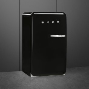 Холодильник однодверний Smeg Retro Style Black (FAB10HLBL5)