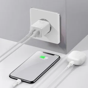 Фото: Зарядний пристрій Baseus Compact Charger 2U 10.5W White (CCXJ010202) № 7 | KTC