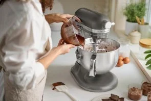 Фото: Планетарний міксер KitchenAid Mixer Bowl-Lift 5.6L - Artisan 5KSM60SPX Silver (5KSM60SPXECU) № 5 | KTC
