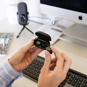 Фото: Навушники JLAB JBuds Air Pro Black (IEUEBJBAIRPRORBLK82) № 5 | KTC