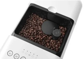 Фото: Кавомашина Smeg Coffee Machine With A Milk System White (BCC13WHMEU) № 18 | KTC