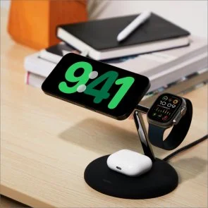 Фото: Бездротова зарядна станція Belkin BoostCharge Pro 3in1 Qi2 15W Black (WIZ023VFBK) № 10 | KTC