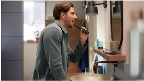 Фото: Електрична зубна щітка Philips Sonicare 5500 Series Black (HX7111/01) № 7 | KTC