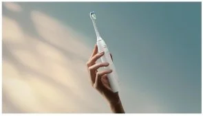 Фото: Електрична зубна щітка Philips Sonicare 5300 Series White + Travel case (HX7108/02) № 5 | KTC
