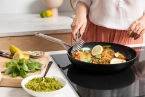 Фото: Сковорода KitchenAid FHA 28cm (CC005694-001) № 7 | KTC