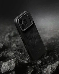 Фото: Чохол Native Union for iPhone 17 Pro Max - Active Case Black (ACTCSE-BLK-NP25PM) № 4 | KTC