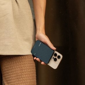 Батарея універсальна Native Union Re Classic Magnetic 5000mAh 15W Navy (PB-5KMS-NAV)