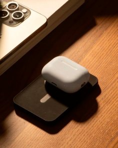 Батарея універсальна Native Union Re Classic Magnetic Qi2 5000mAh 20W Black (PB-5KMS-BLK-Q2)