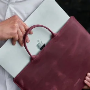Фото: Чохол INCARNE Stem - MacBook Neo 13 2026 Burgundy № 3 | KTC