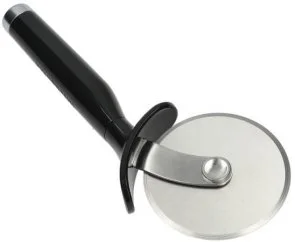 Фото: Ніж кухонний для піци та тіста KitchenAid Classic 9cm Black (KCG113OHOBE) № 3 | KTC
